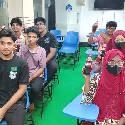 টুইনসফ্ট ক্যাম্পাসে আয়োজন করা ৪৭৪ ব্যাচের শিক্ষার্থীদের ক্লাস পার্টি উৎসব।