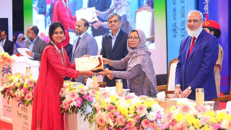 উচ্চাঙ্গ নৃত্যে জাতীয় পর্যায়ে পুরো বাংলাদেশ এর মধ্যে দ্বিতীয় হলেন ফেনীর সন্তান লাবন্যমহি সিংহ।